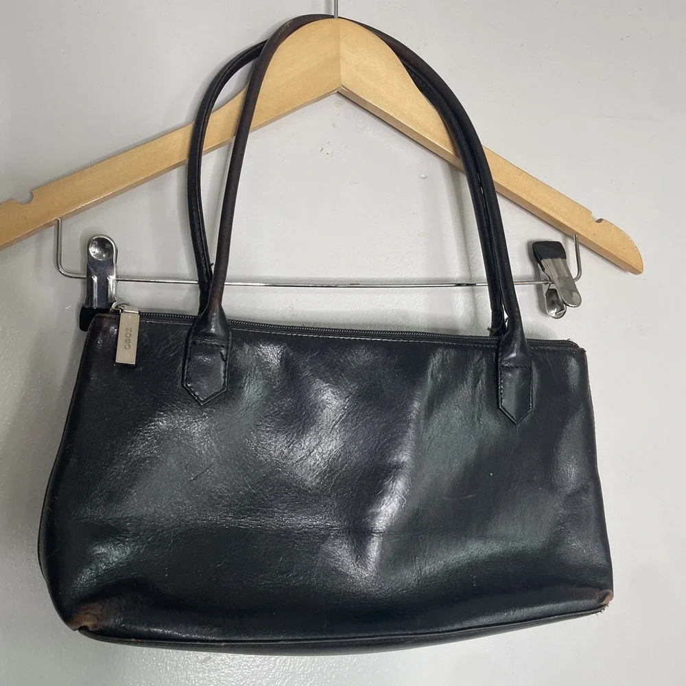 Hobo International Vintage Chic Black Leather Shoulder Bag Sleek Minimalist‎